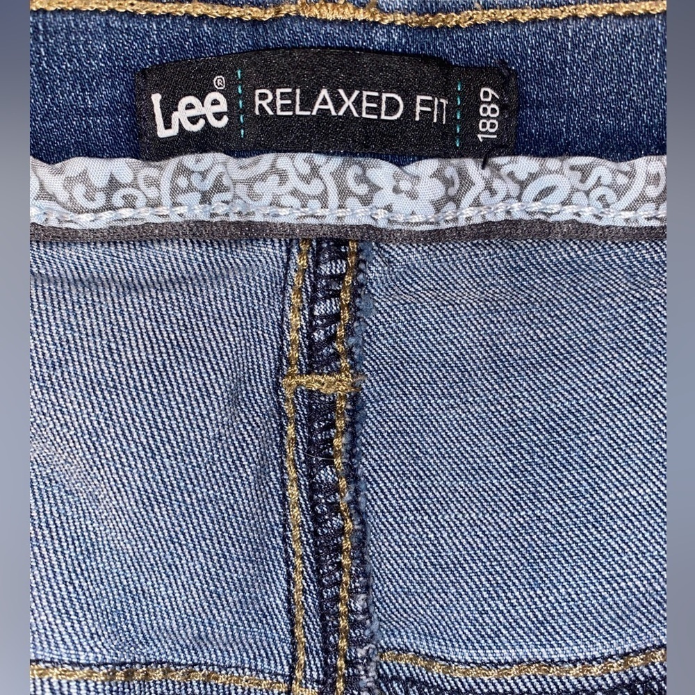 LEE Relaxed Fit Mid Stretch Denim Capris Medium Wash in Blue Size 18 - Picture 4 of 6
